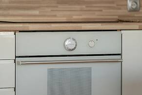 Apartment With Parking Poznań by Renters