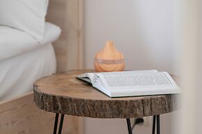 Apartment With Parking Poznań by Renters