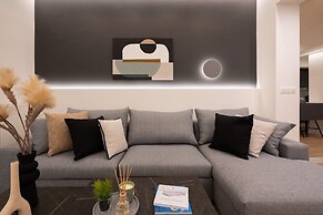 Exclusive and Deluxe Apartment in Athens