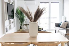 Charming Seaside Apartment Elegant 2BR in Glyfada