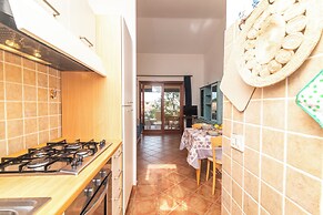 Il Borgo 10/8 700mt From The Beach