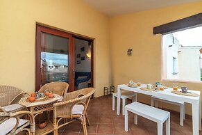 Il Borgo 10/8 700mt From The Beach