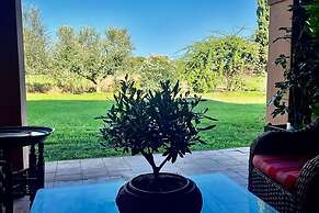 Tuscan Villa 5mins From Beach, Sleeps 8, ev Point