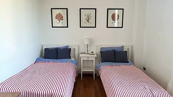 Tuscan Villa 5mins From Beach, Sleeps 8, ev Point