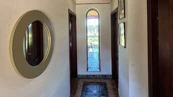 Tuscan Villa 5mins From Beach, Sleeps 8, ev Point