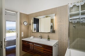 Euphoria Seaview Residences with Shared Pool by Konnect