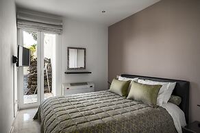 Euphoria Seaview Residences with Shared Pool by Konnect