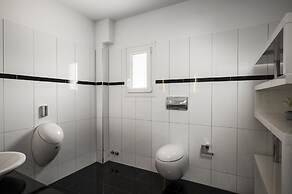 Euphoria Seaview Residences with Shared Pool by Konnect