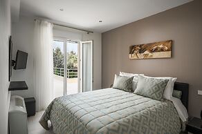 Euphoria Seaview Residences with Shared Pool by Konnect