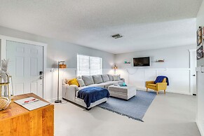 Crystal River Home: 2 Mi to Three Sisters Springs!