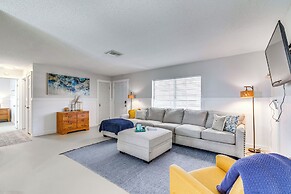 Crystal River Home: 2 Mi to Three Sisters Springs!