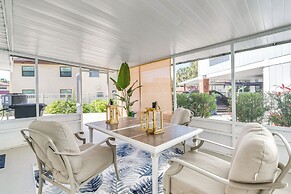 Crystal River Home: 2 Mi to Three Sisters Springs!