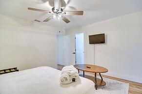 Idyllic Tampa Home w/ Private Pool: 11 Mi to Beach