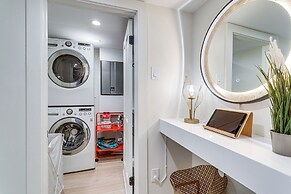 2 Mi to Downtown Denver: Stylish Gem w/ Fireplace!