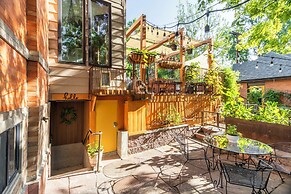 2 Mi to Downtown Denver: Stylish Gem w/ Fireplace!