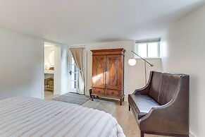 2 Mi to Downtown Denver: Stylish Gem w/ Fireplace!