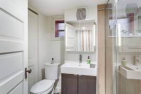 2 Mi to Downtown Denver: Stylish Gem w/ Fireplace!