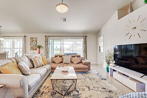 Modern Canalfront Home in Rotonda West w/ Lanai!