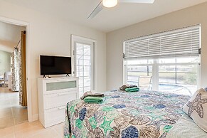 Modern Canalfront Home in Rotonda West w/ Lanai!