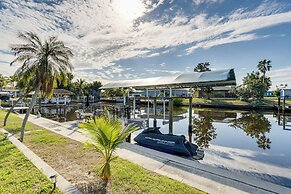 Port Charlotte Paradise w/ Private Outdoor Oasis!
