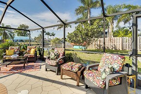 Port Charlotte Paradise w/ Private Outdoor Oasis!