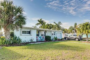 Port Charlotte Paradise w/ Private Outdoor Oasis!