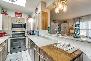 Port Charlotte Paradise w/ Private Outdoor Oasis!