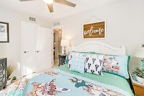 Port Charlotte Paradise w/ Private Outdoor Oasis!