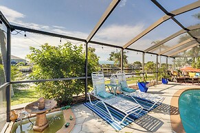 Port Charlotte Paradise w/ Private Outdoor Oasis!