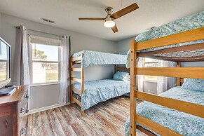 Pet-friendly Beaufort Home w/ Private Yard