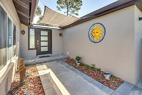 Palm Coast Home w/ Screened Patio, 3 Mi to Beach!