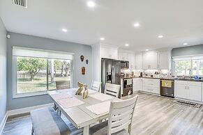 Palm Coast Home w/ Screened Patio, 3 Mi to Beach!