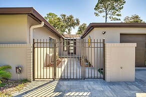 Palm Coast Home w/ Screened Patio, 3 Mi to Beach!