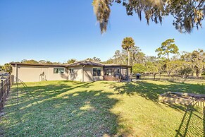Palm Coast Home w/ Screened Patio, 3 Mi to Beach!