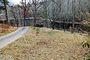 Lakeside Cashiers Cabin w/ Private Boat Dock!