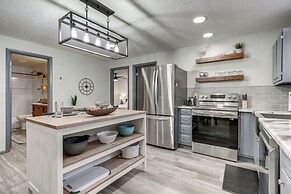 Central Cedar City Apartment: Walk to Suu!