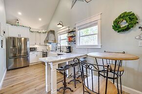 Byron Getaway w/ Fire Pit - Near MGA & Mercer!