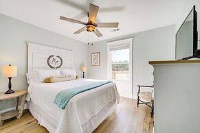 Byron Getaway w/ Fire Pit - Near MGA & Mercer!