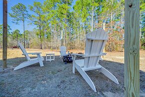 Byron Getaway w/ Fire Pit - Near MGA & Mercer!