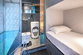 Diamond Capsule Hotel Amsterdam South