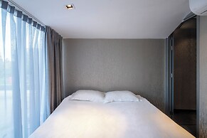 Diamond Capsule Hotel Amsterdam South