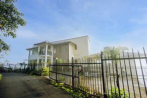 Hill Paradise Hanthana