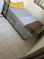 Charming 2-bed Villa in The Garden