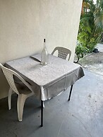 Charming 2-bed Villa in The Garden