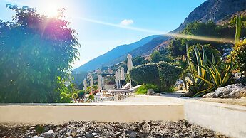 Junior Villa for up to 10 Persons Chersonisos