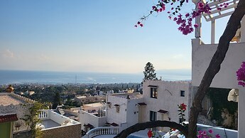 Junior Villa for up to 10 Persons Chersonisos