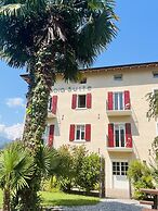 ALBOLA SUITE Holiday Apartments