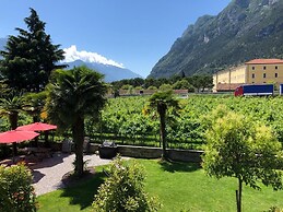 ALBOLA SUITE Holiday Apartments