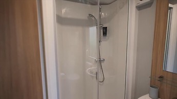 8 Guests - 3 Bedrooms - Pet Friendly - Lakeview