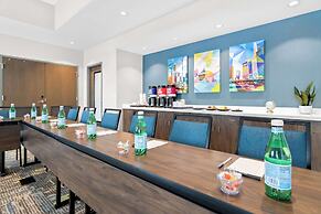 Hampton Inn & Suites Chicago Medical District UIC